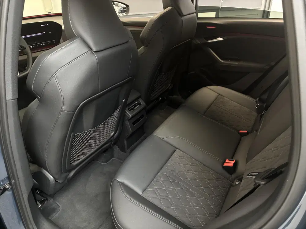 Audi Q6 e-tron Launch edition 83 kWh uit 2025, foto 17