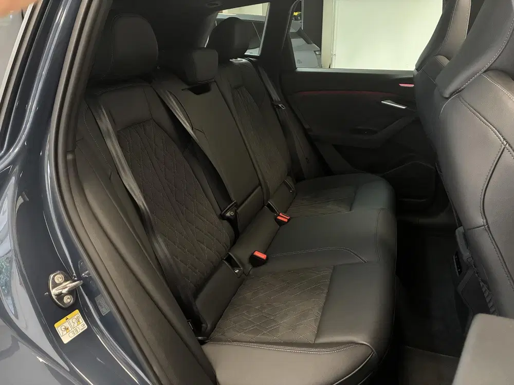 Audi Q6 e-tron Launch edition 83 kWh uit 2025, foto 18