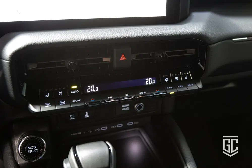 Toyota Land Cruiser 2.8 D-4D Blind Van First Edition uit 2024, foto 15