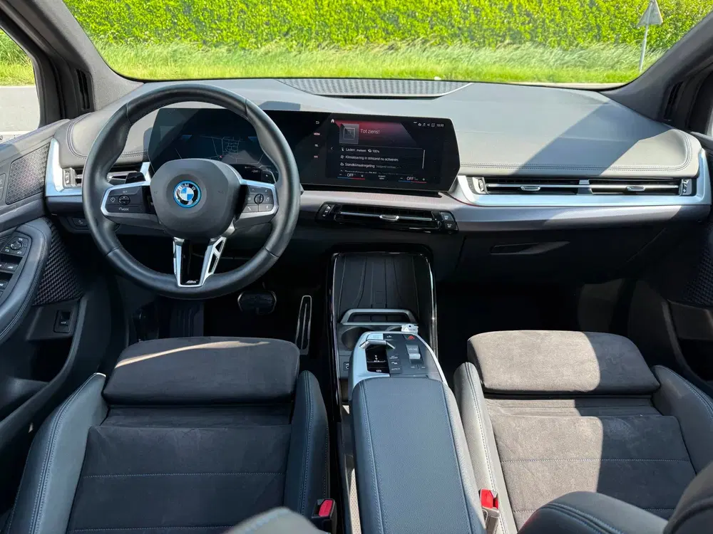 BMW 2-serie 225e xDrive M Sportpakket Aut. uit 2022, foto 10