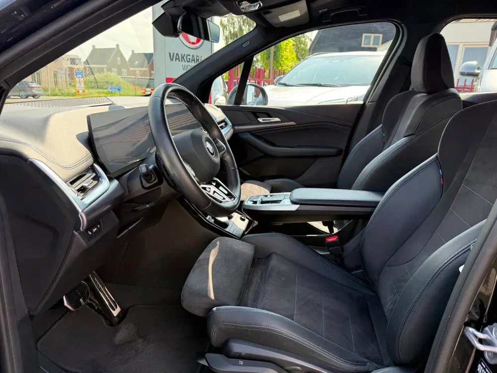 BMW 2-serie 225e xDrive M Sportpakket Aut. uit 2022, foto 11