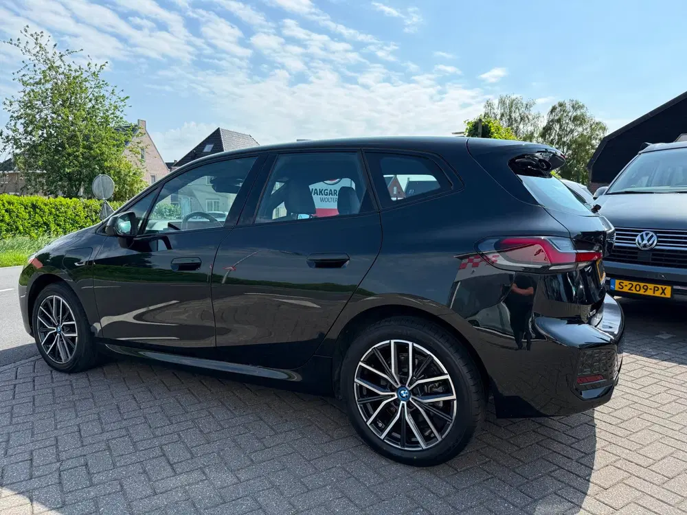 BMW 2-serie 225e xDrive M Sportpakket Aut. uit 2022, foto 9