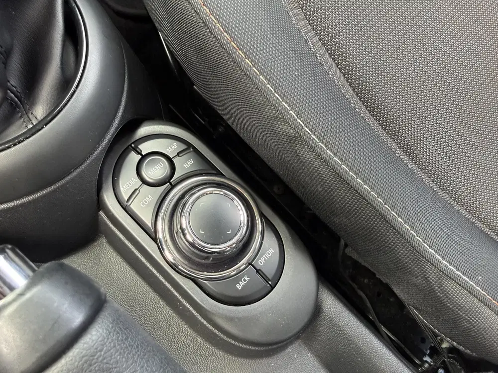 Mini One 1.5 One Essential 90PK 5 Deurs met Navigat uit 2021, foto 18