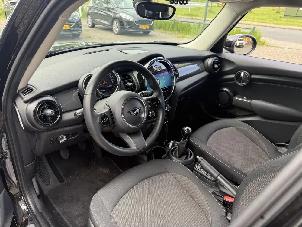 Mini One 1.5 One Essential 90PK 5 Deurs met Navigat uit 2021, foto 9