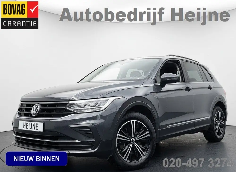 Volkswagen Tiguan TSI 245PK eHYBRIDE DSG LIFE VIRTUAL/CAMERA uit 2022