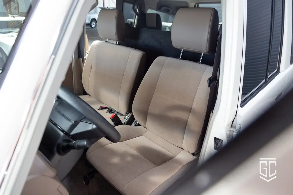 Toyota Land Cruiser GRJ76 E M uit 2024, foto 7