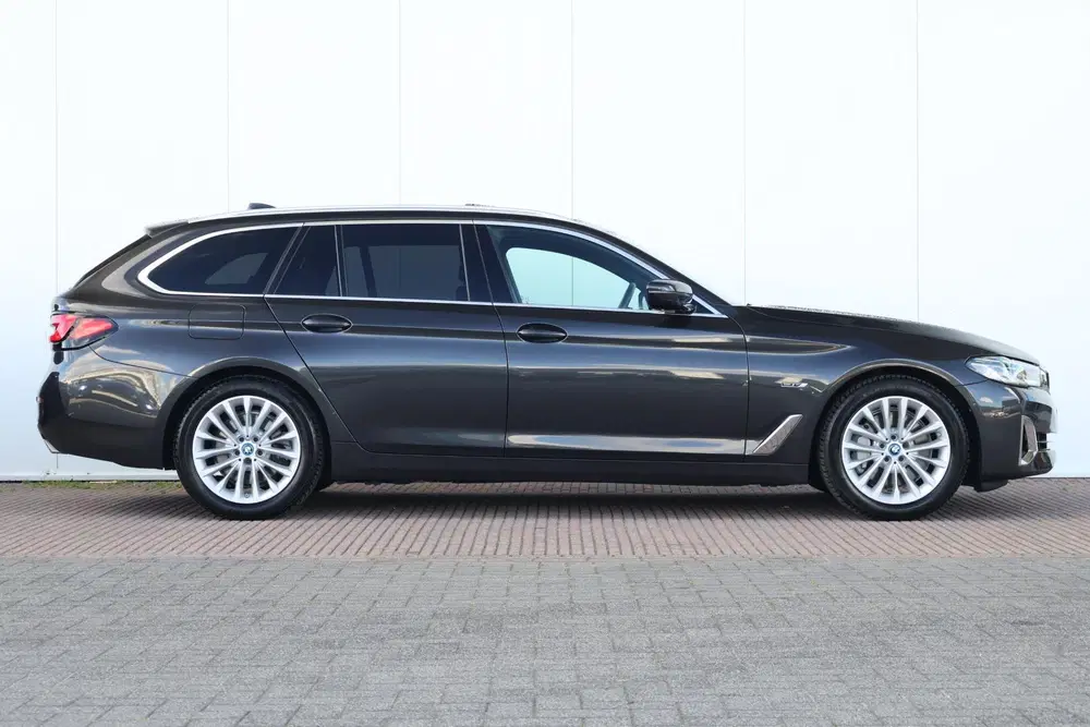 BMW 5-serie 530e Business Edition Plus uit 2022, foto 5
