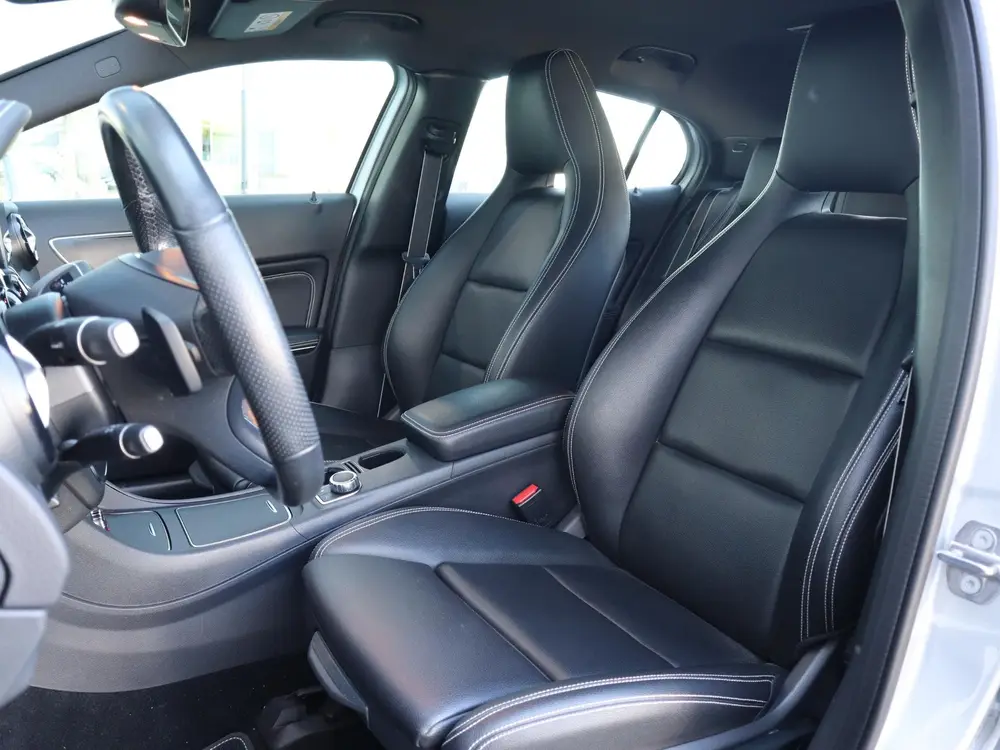 Mercedes-Benz GLA 200 Business uit 2019, foto 10