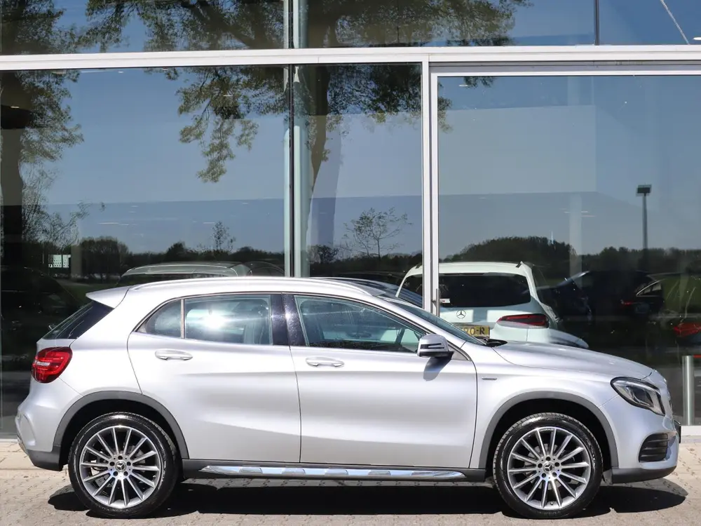 Mercedes-Benz GLA 200 Business uit 2019, foto 5
