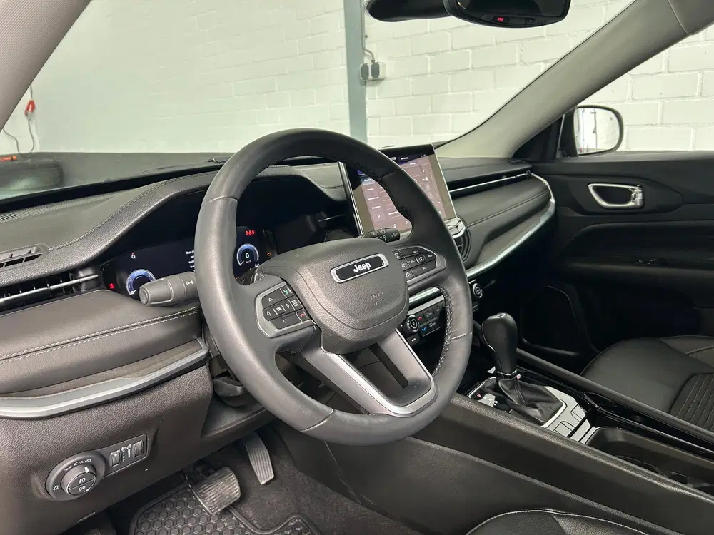 Jeep Compass 1.5T e-Hybrid. 360 camera uit 2024, foto 11