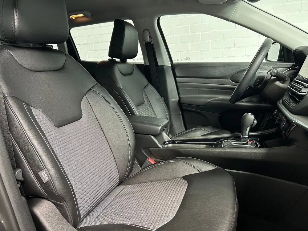 Jeep Compass 1.5T e-Hybrid. 360 camera uit 2024, foto 12
