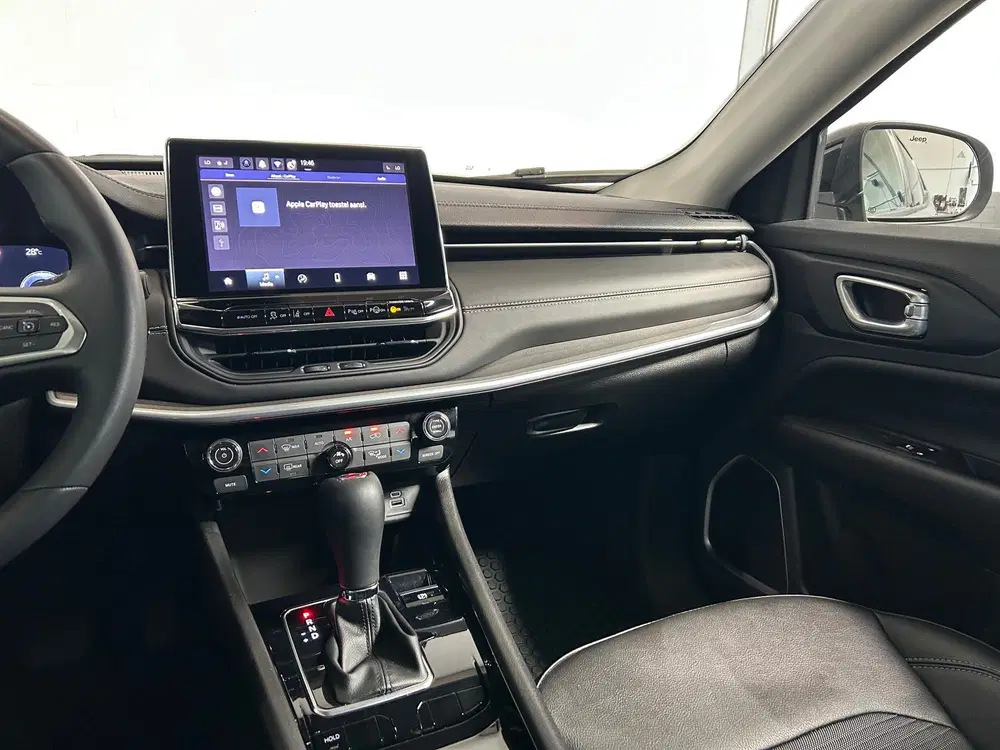 Jeep Compass 1.5T e-Hybrid. 360 camera uit 2024, foto 16