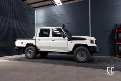 Toyota Land Cruiser GDJ79 Double Cab E A uit 2024