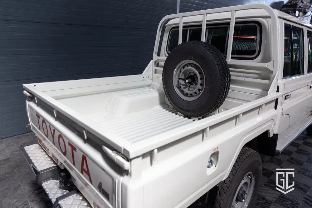 Toyota Land Cruiser GDJ79 Double Cab E A uit 2024, foto 5