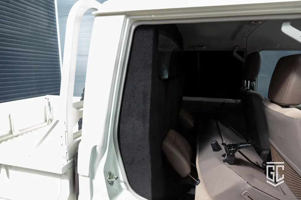 Toyota Land Cruiser GDJ79 Double Cab E A uit 2024, foto 9
