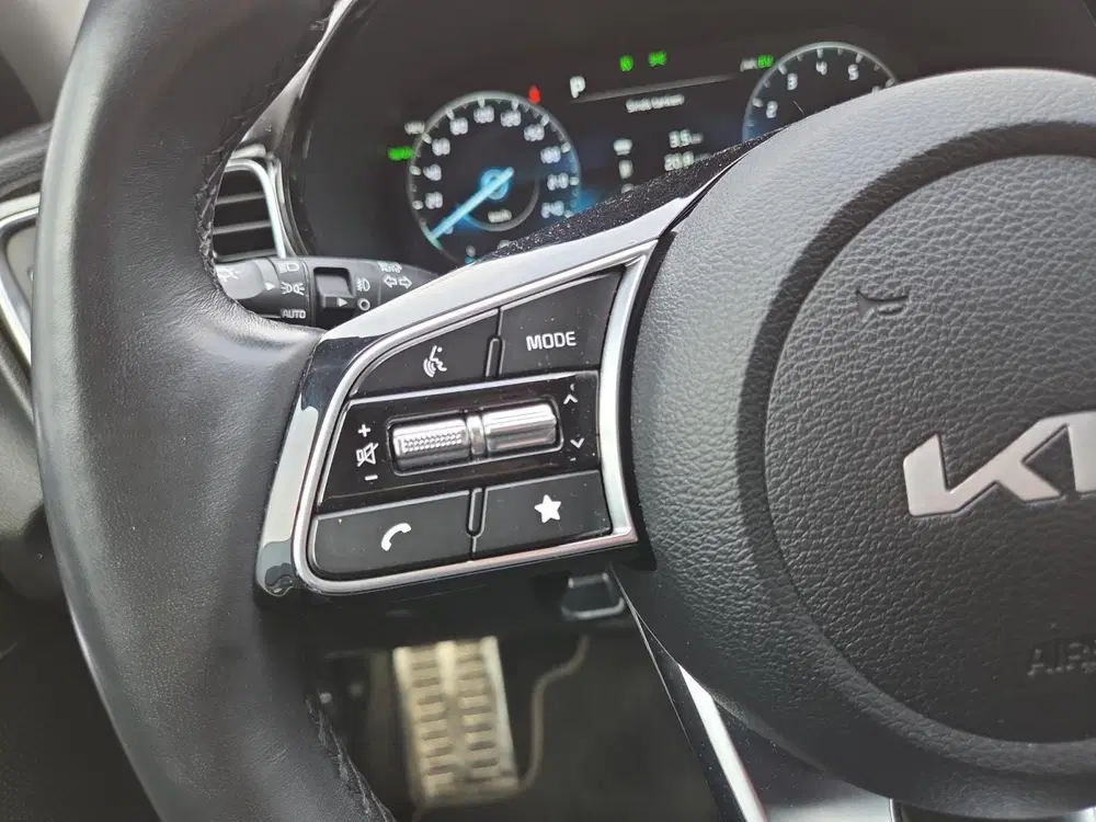 Kia Ceed 1.6i PHEV DynamicPlusLine Navi uit 2024, foto 15