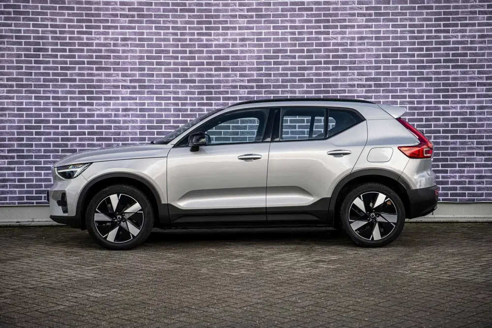 Volvo EX40 Single Motor Extended Range Plus 82 kWh uit 2025, foto 6