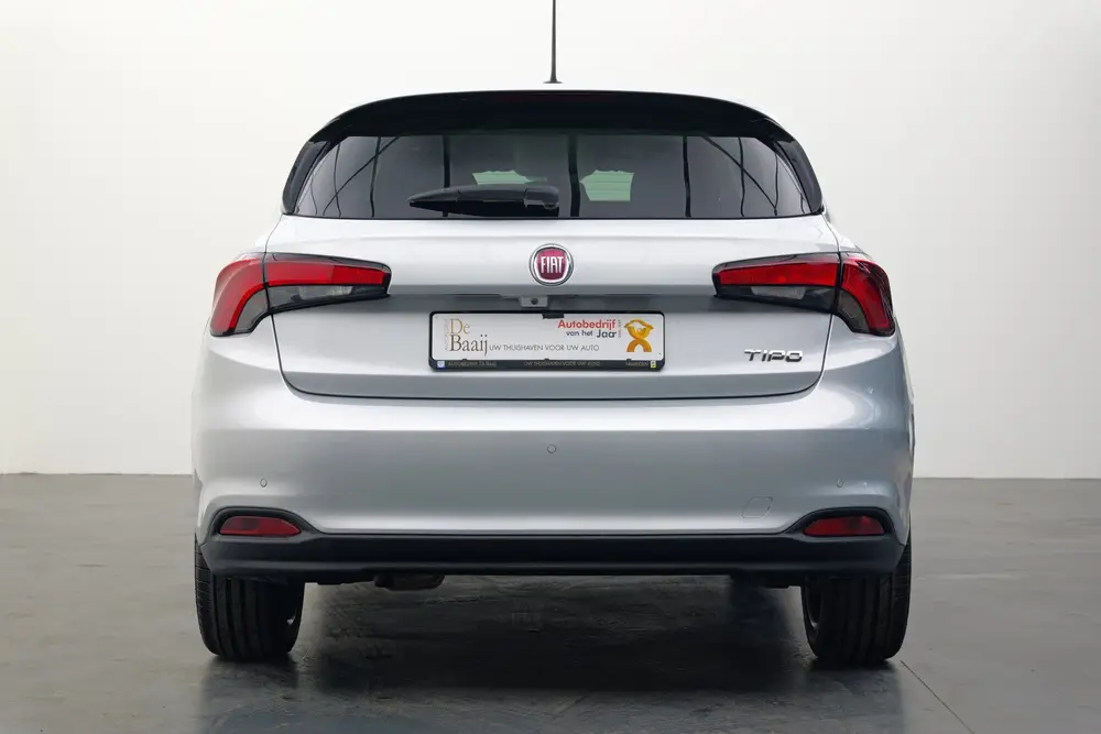 Fiat Tipo 1.4 Lounge | Camera | Navi | Clima (bj 2019) uit 2019, foto 10