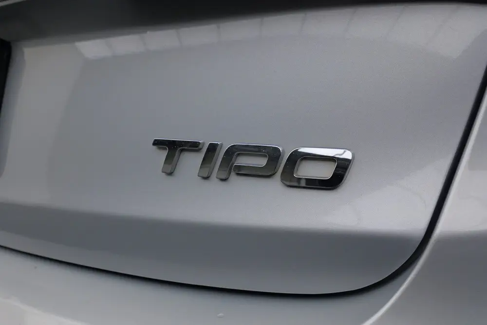 Fiat Tipo 1.4 Lounge | Camera | Navi | Clima (bj 2019) uit 2019, foto 5