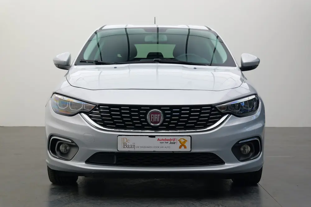 Fiat Tipo 1.4 Lounge | Camera | Navi | Clima (bj 2019) uit 2019, foto 7