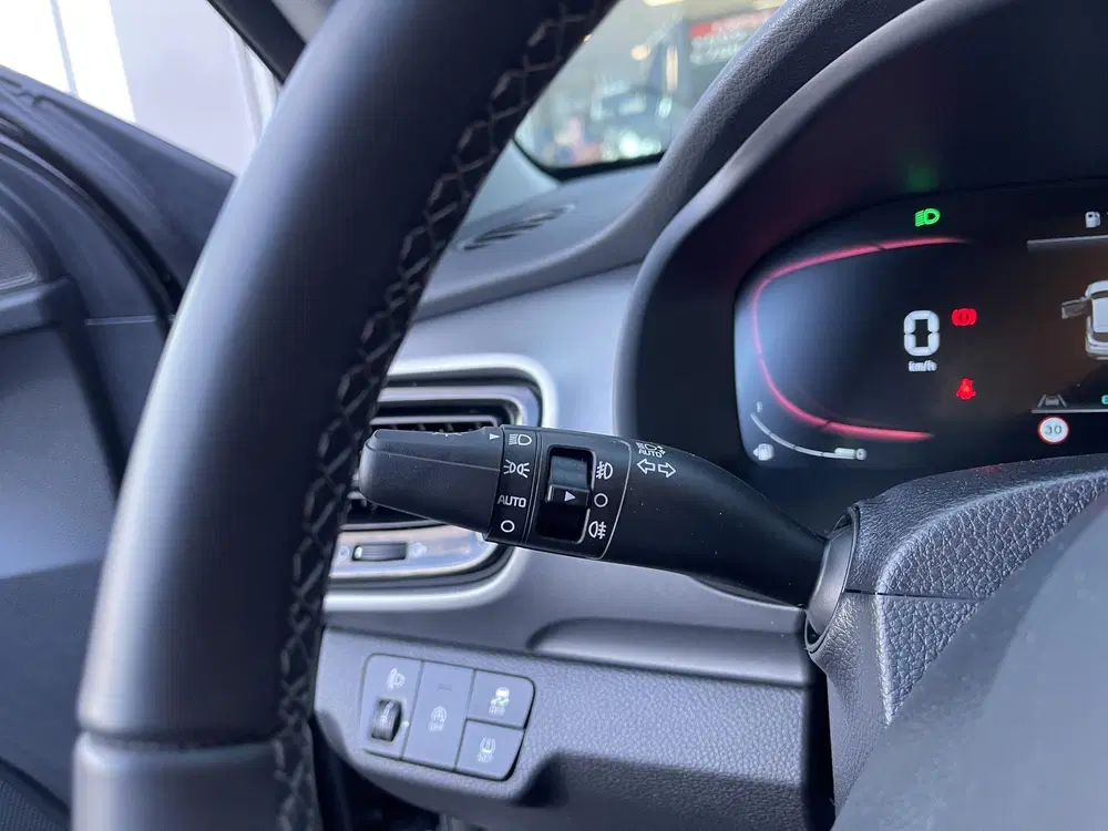 Kia Stonic 1.0 T-GDi MHEV DynamicLine Achteruitrijcam uit 2024, foto 16