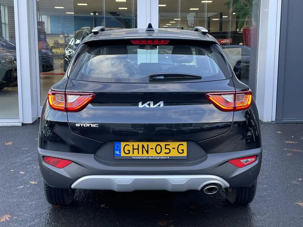Kia Stonic 1.0 T-GDi MHEV DynamicLine Achteruitrijcam uit 2024, foto 6
