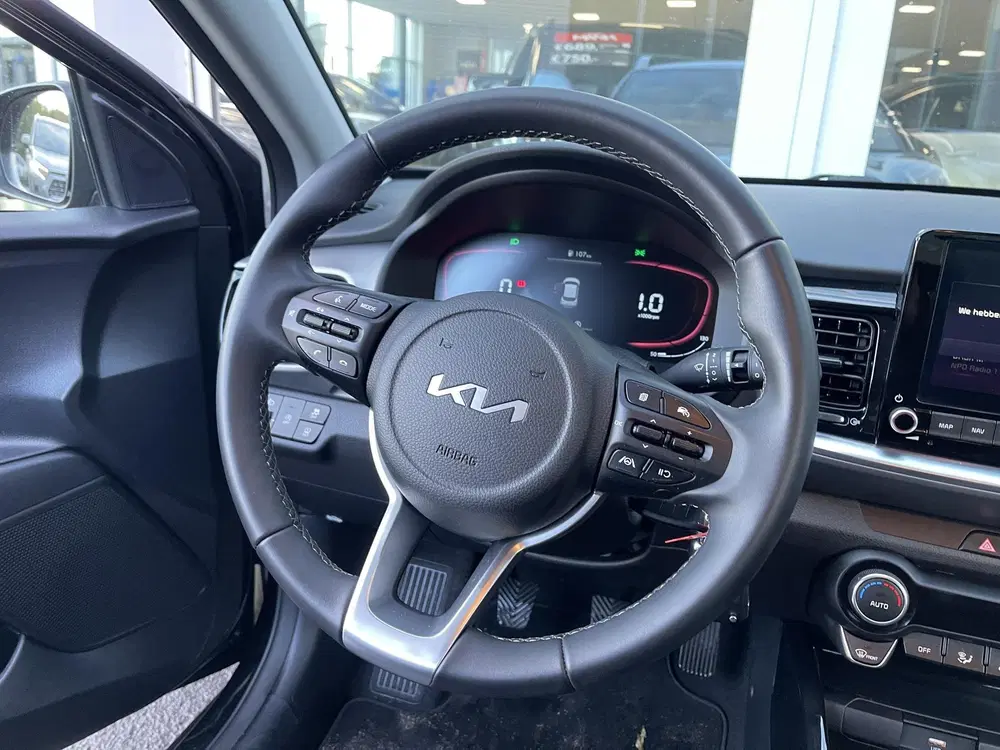 Kia Stonic 1.0 T-GDi MHEV DynamicLine Achteruitrijcam uit 2024, foto 8