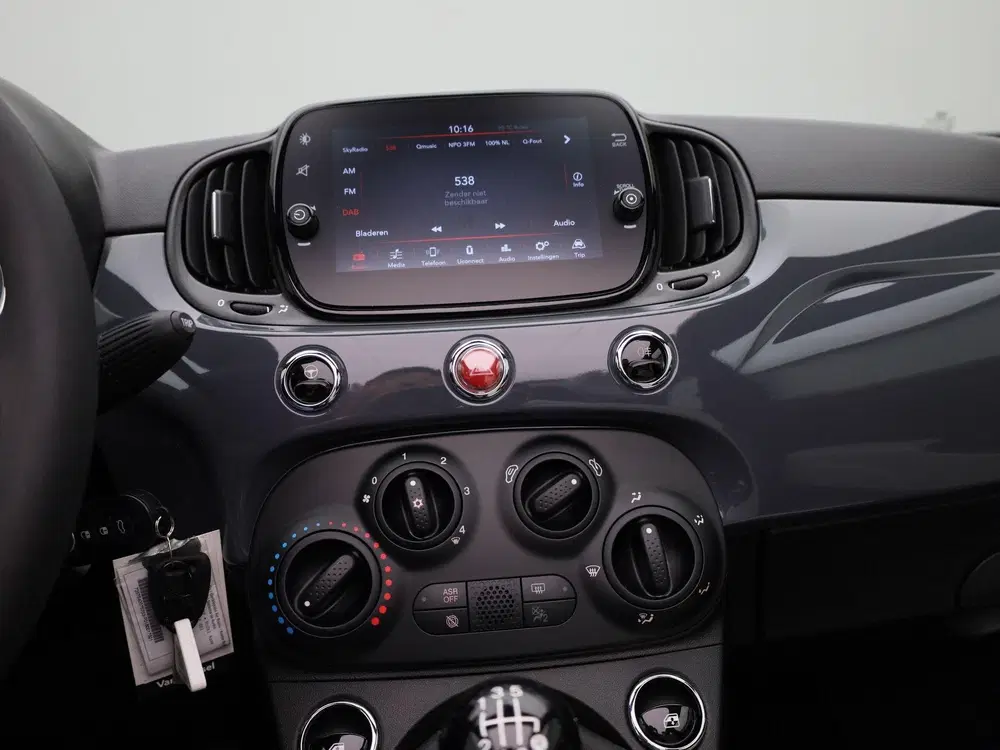 Fiat 500C 1.0 Hybrid Dolcevita uit 2021, foto 9