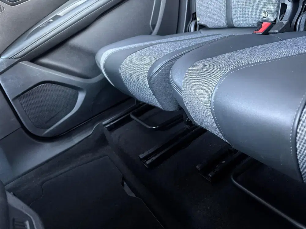 Peugeot 5008 1.2 PureTech 130pk S&amp;S EAT8 Allure uit 2021, foto 11
