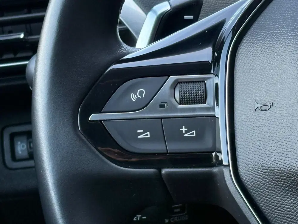 Peugeot 5008 1.2 PureTech 130pk S&amp;S EAT8 Allure uit 2021, foto 17
