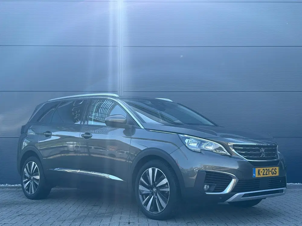 Peugeot 5008 1.2 PureTech 130pk S&amp;S EAT8 Allure uit 2021, foto 3