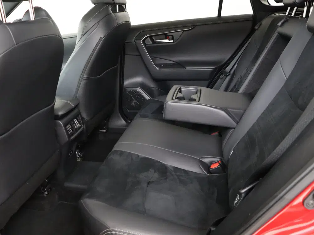 Toyota RAV 4 2.5 Plug-in Hybrid AWD GR SPORT uit 2023, foto 18