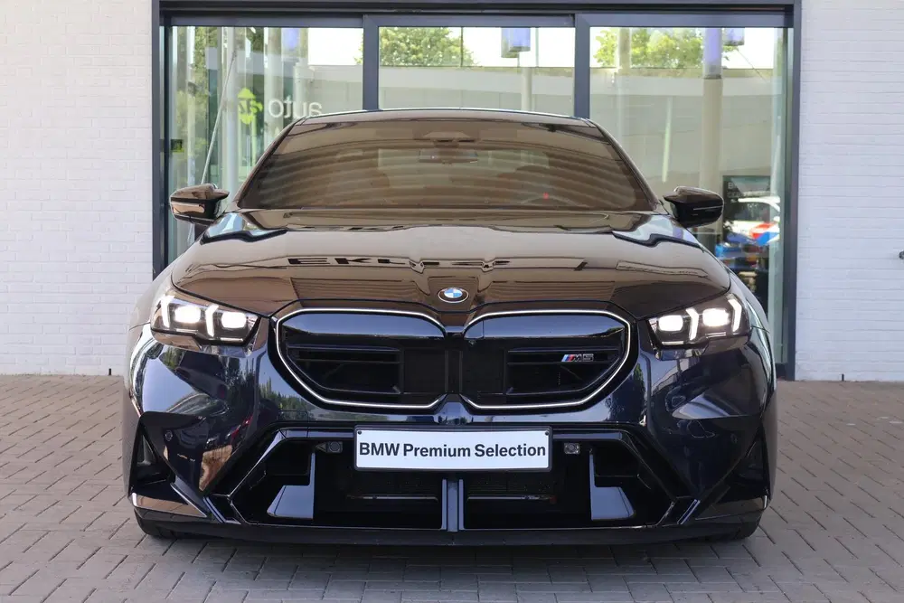 BMW M5 Sedan uit 2025, foto 3
