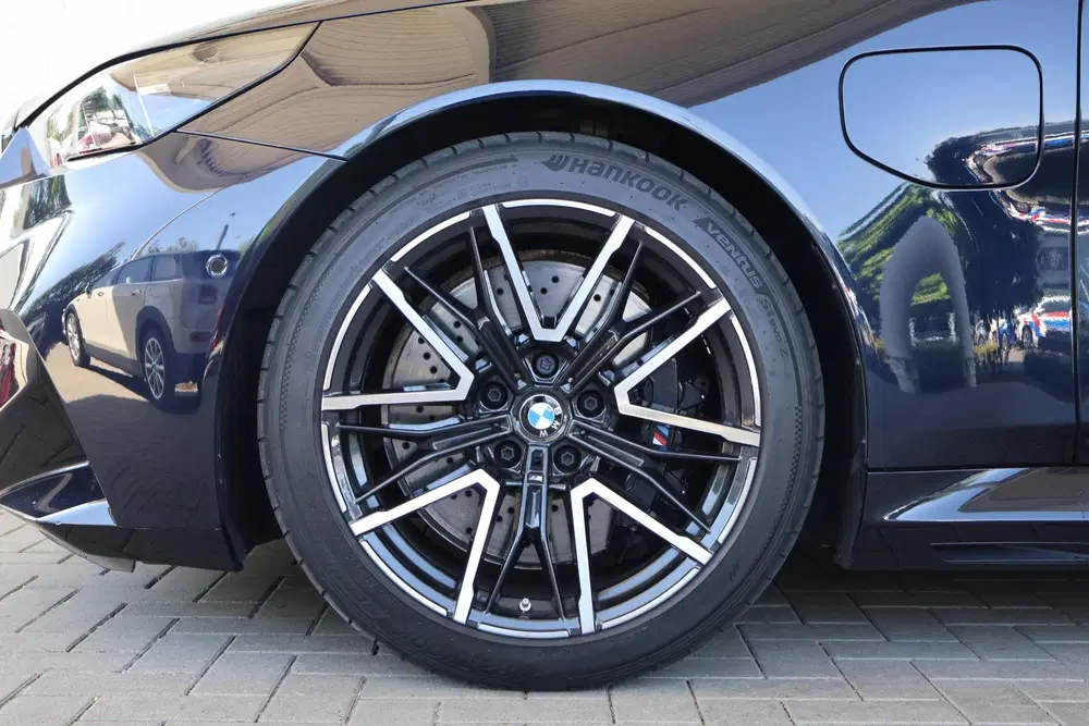 BMW M5 Sedan uit 2025, foto 6