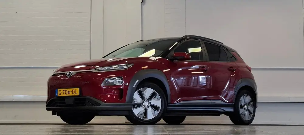 Hyundai Kona EV Premium 64 kWh Trekhaak 2e Eigenaar SOH uit 2019
