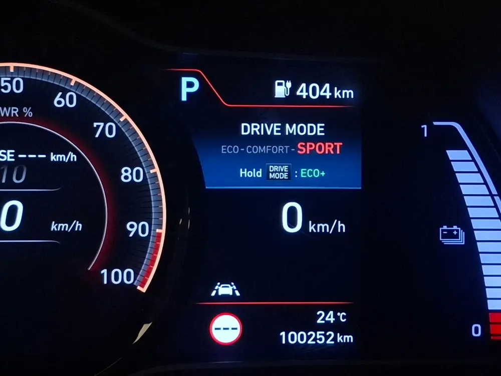 Hyundai Kona EV Premium 64 kWh Trekhaak 2e Eigenaar SOH uit 2019, foto 17