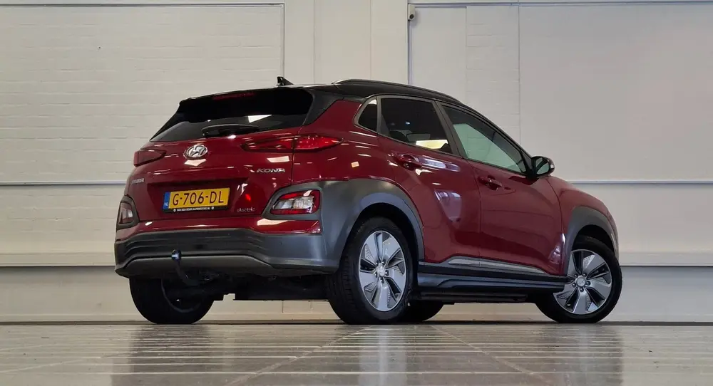 Hyundai Kona EV Premium 64 kWh Trekhaak 2e Eigenaar SOH uit 2019, foto 6