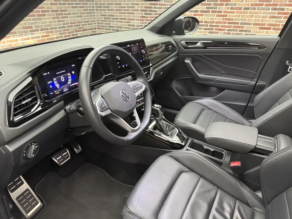 Volkswagen T-Roc 1.5 TSI R-Line Edition uit 2024, foto 13