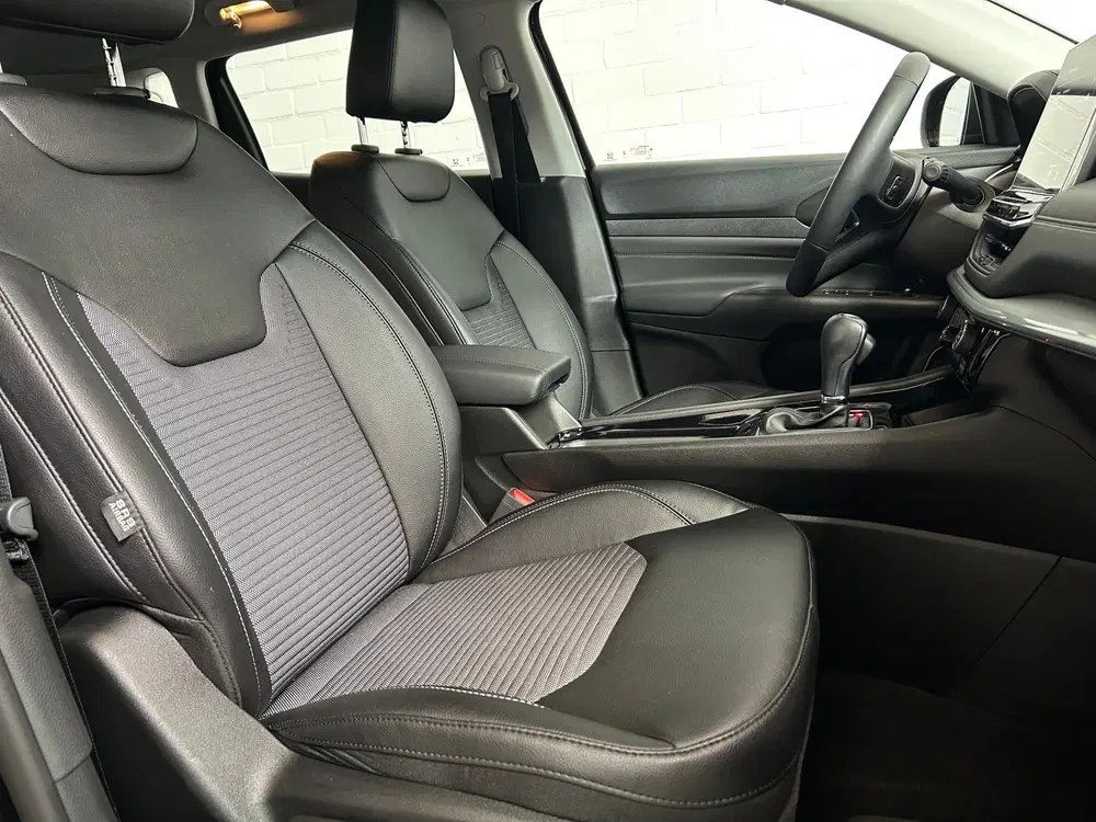 Jeep Compass 1.5T e-Hybrid. 360 camera uit 2024, foto 11