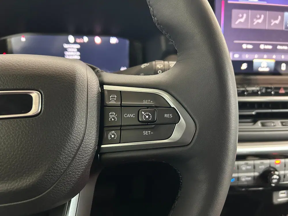 Jeep Compass 1.5T e-Hybrid. 360 camera uit 2024, foto 17