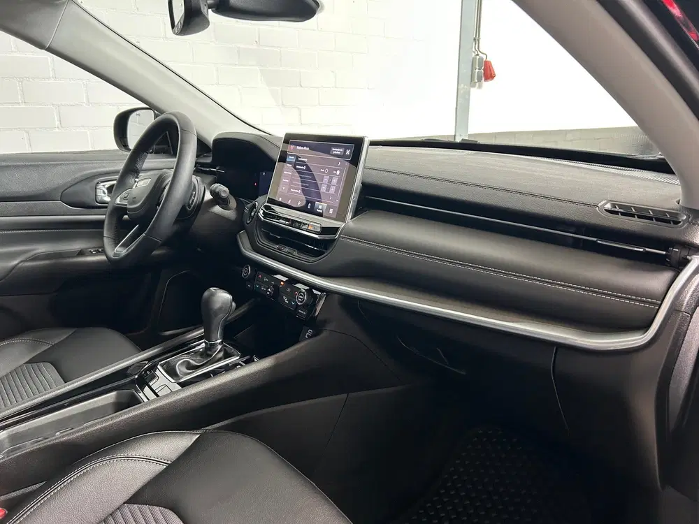 Jeep Compass 1.5T e-Hybrid. 360 camera uit 2024, foto 19