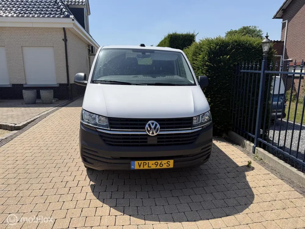 Volkswagen Transporter 2.0 TDI L1H1 26 Economy Business uit 2022, foto 4