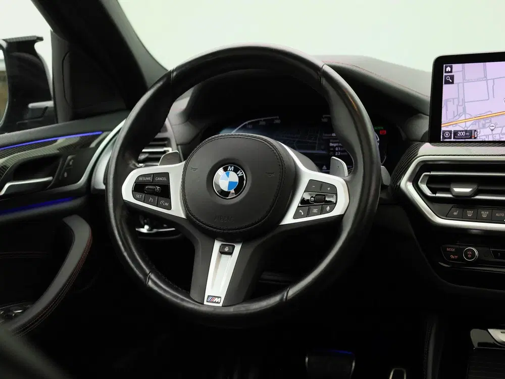 BMW X4 xDrive20i High Executive uit 2022, foto 10