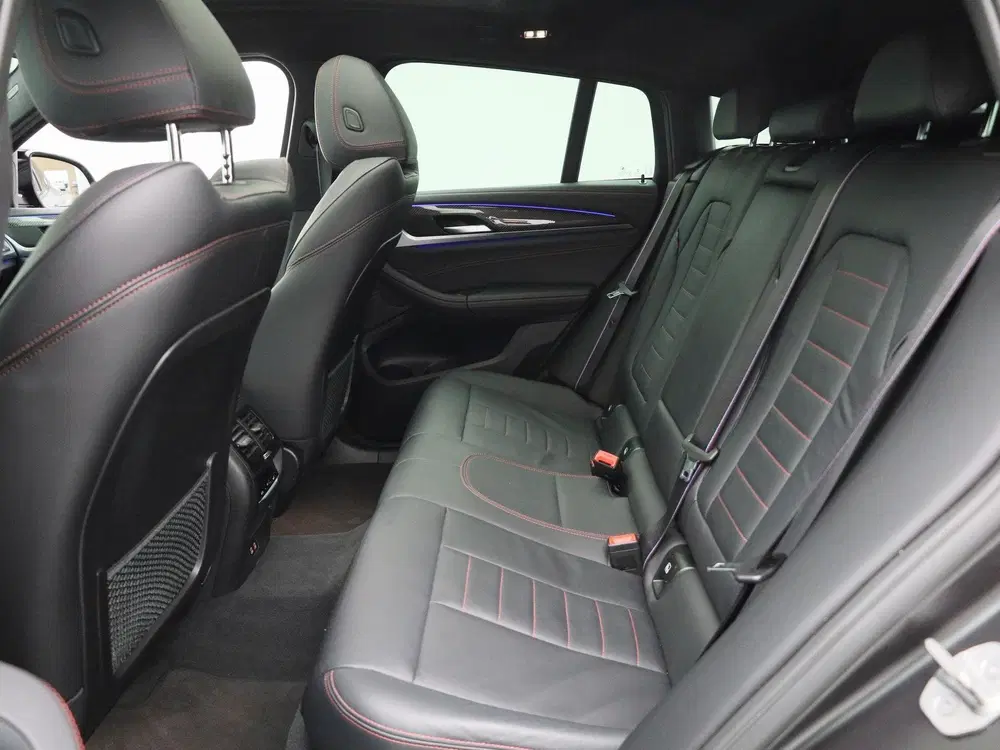 BMW X4 xDrive20i High Executive uit 2022, foto 12