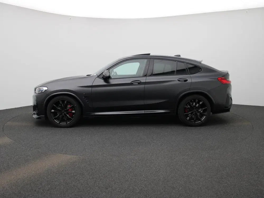 BMW X4 xDrive20i High Executive uit 2022, foto 4