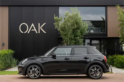Mini Cooper 1.5 Cooper Aut. uit 2023