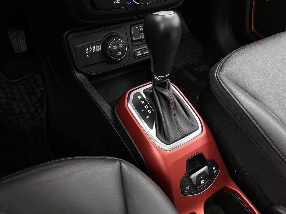 Jeep Renegade 4xe 240 Plug-in Hybrid Electric Trailhawk uit 2022, foto 9