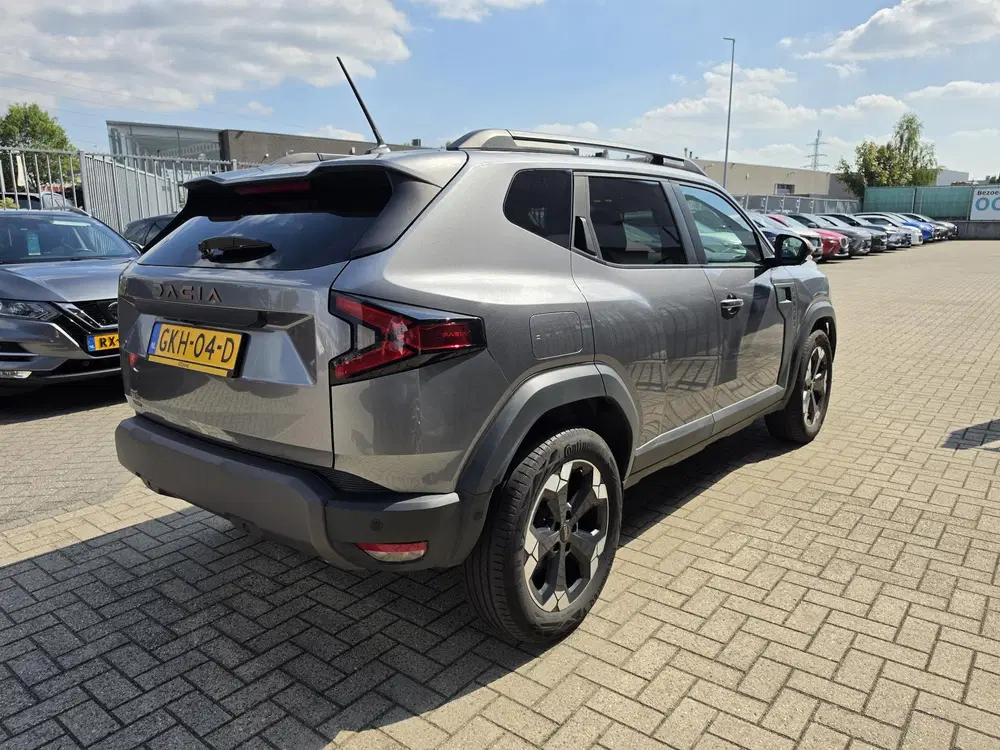 Dacia Duster 1.6 Hybrid 140 Extreme uit 2024, foto 2