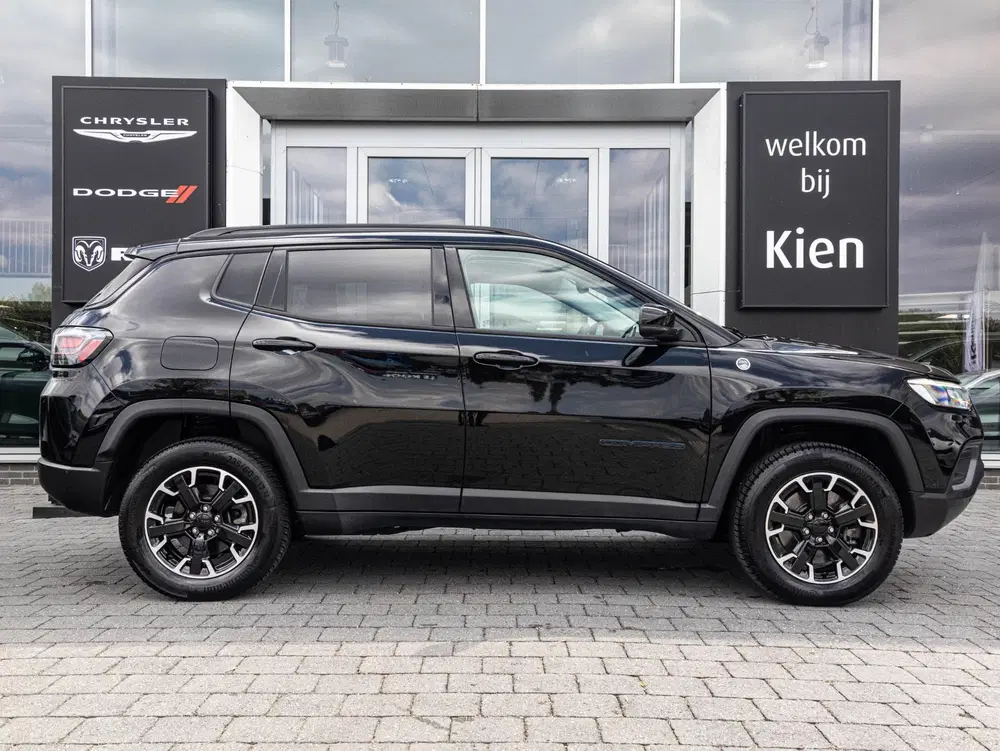 Jeep Compass 4xe 240 Plug-in Hybrid Electric Trailhawk uit 2022, foto 4
