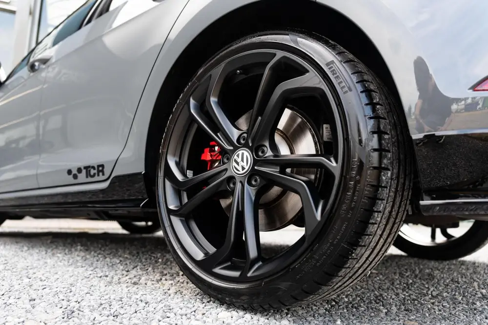 Volkswagen Golf 2.0 TSI GTI TCR Pano Dsg Akrapovic uit 2020, foto 14